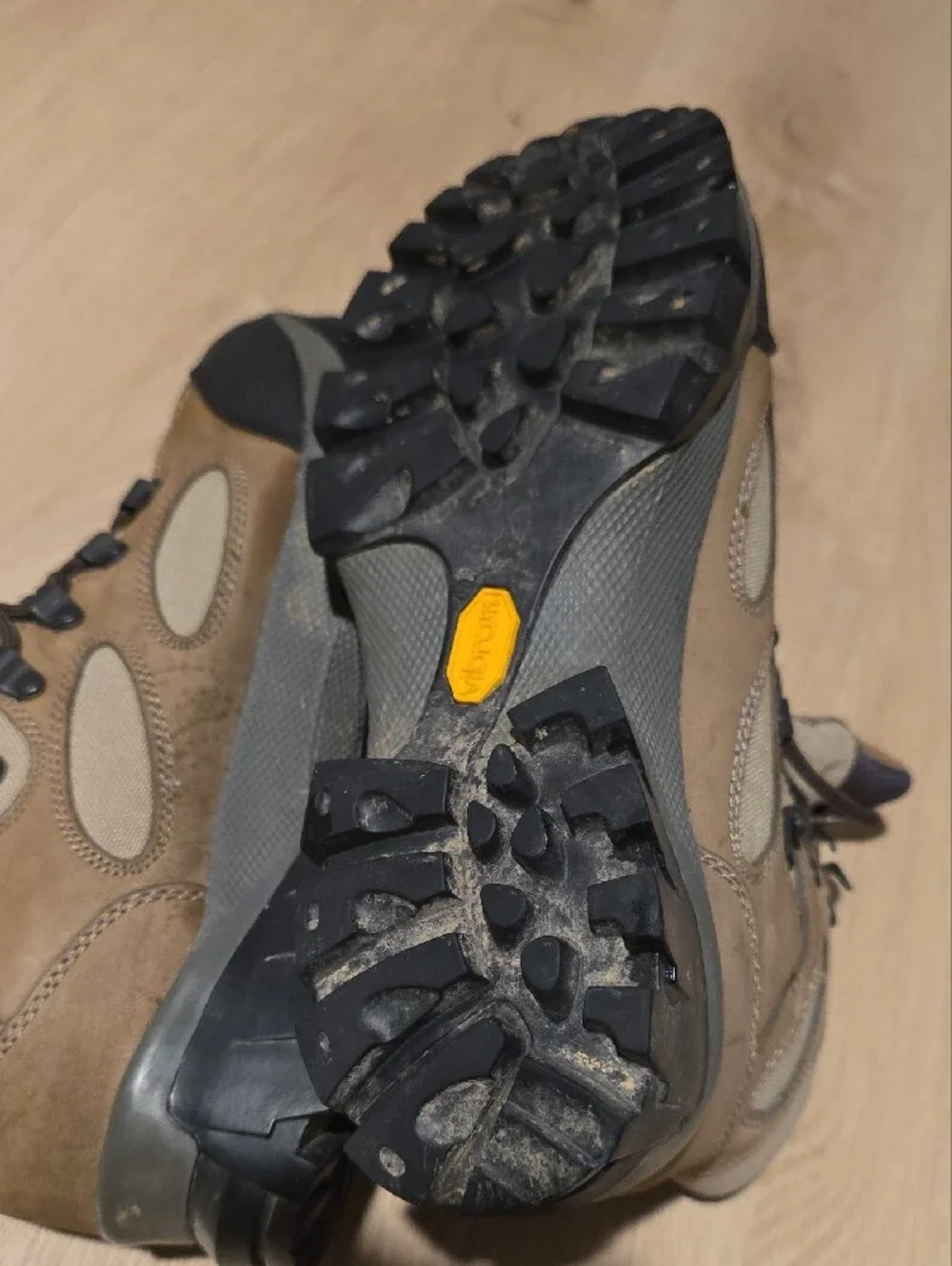 Vintage Merrell Sawtooth Hiking Boots - Walnut Tan